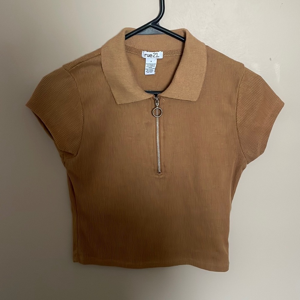 rue21 brown zip up tee. size small.